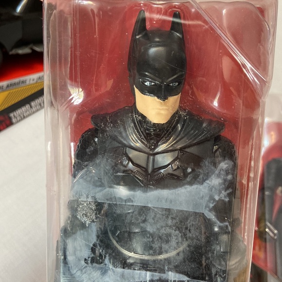 Batman Bundle Special - 2 Remote Control Batmobile Cars & 2 Action Figures- NIB - Picture 2 of 7